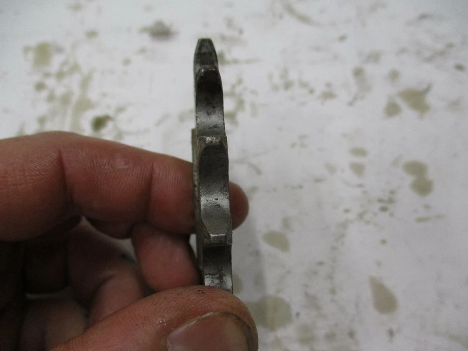 Piñón de transmisión 1980 Suzuki Sp 400 Foto 3 de 4