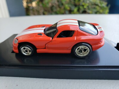 1/ 64 Hot Wheels 100% Dodge Vipper Red With The White Stripes