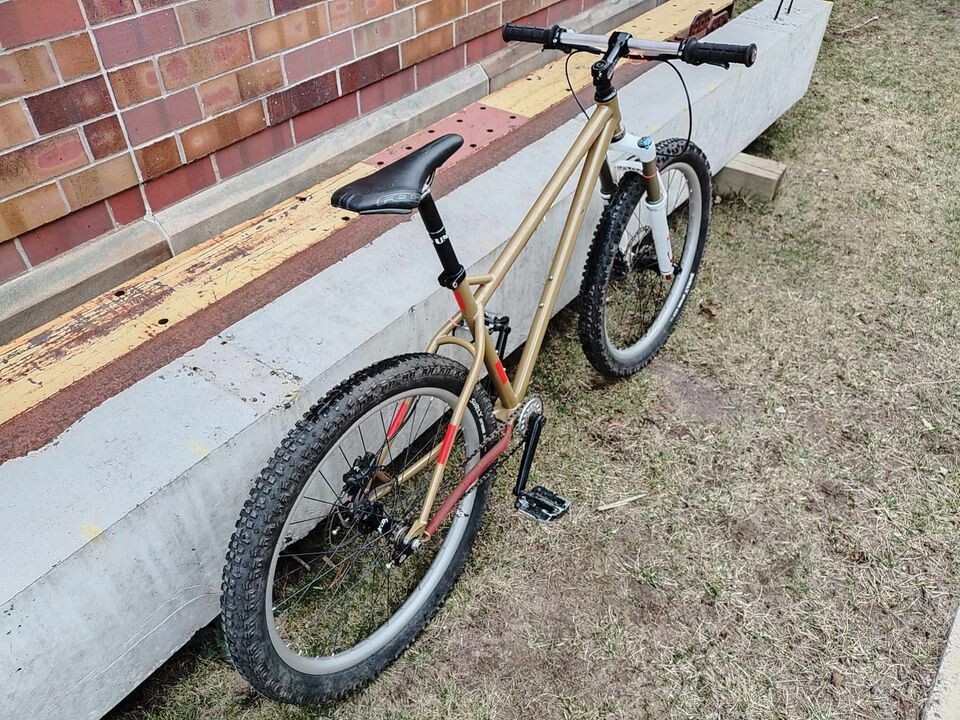 Surly Instigator 2.0 Mountain Bike | eBay