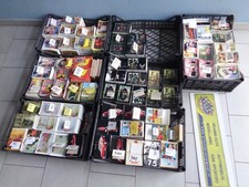 BLOCCO - LOTTO - STOCK CIRCA 20.000 CARTOLINE AUTO - MOTO - FERRARI + ESPOSITORE