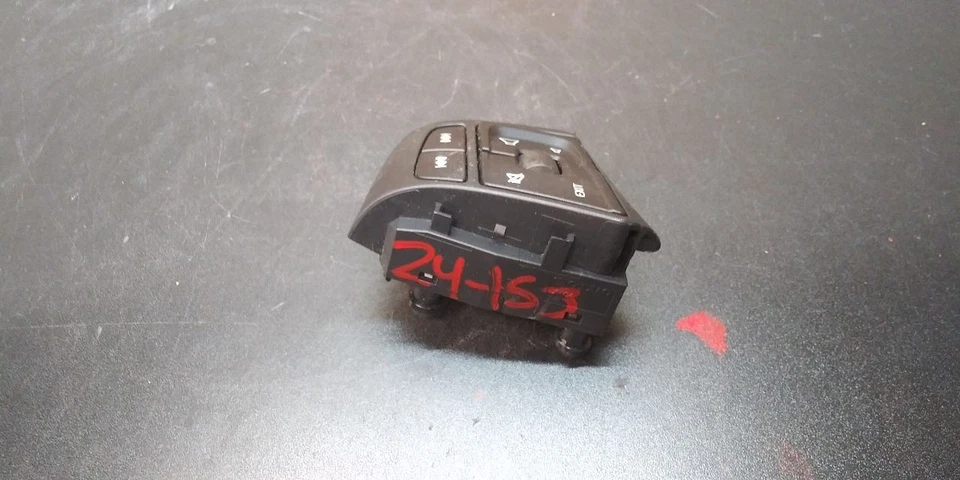 2013 VOLVO S60 РУЛЕВОЕ КОЛЕСО ПЕРЕКЛЮЧАТЕЛЬ ГРОМКОСТИ OEM 31318644 - Изображение 2 из 4