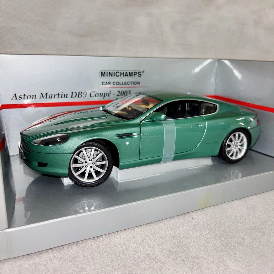Aston Martin DB9 Coupé 2003 Green 1:18 Minichamps - Immagine 3 di 4