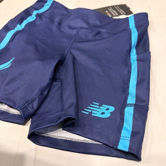 NWT New Balance Women’s Chicago Fleet Feet Fitted Running Shorts Size Small thumbnail 5