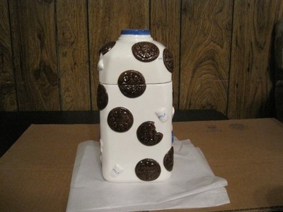 VINTAGE GOT OREO? NABISCO OREO MILK JUG CERAMIC COOKIE JAR 10.5'' TALL