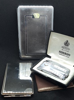 NEUWERTIGES RONSON Varaflame Feuerzeug plus gratis Periode Zigarettenetui Notizbuch