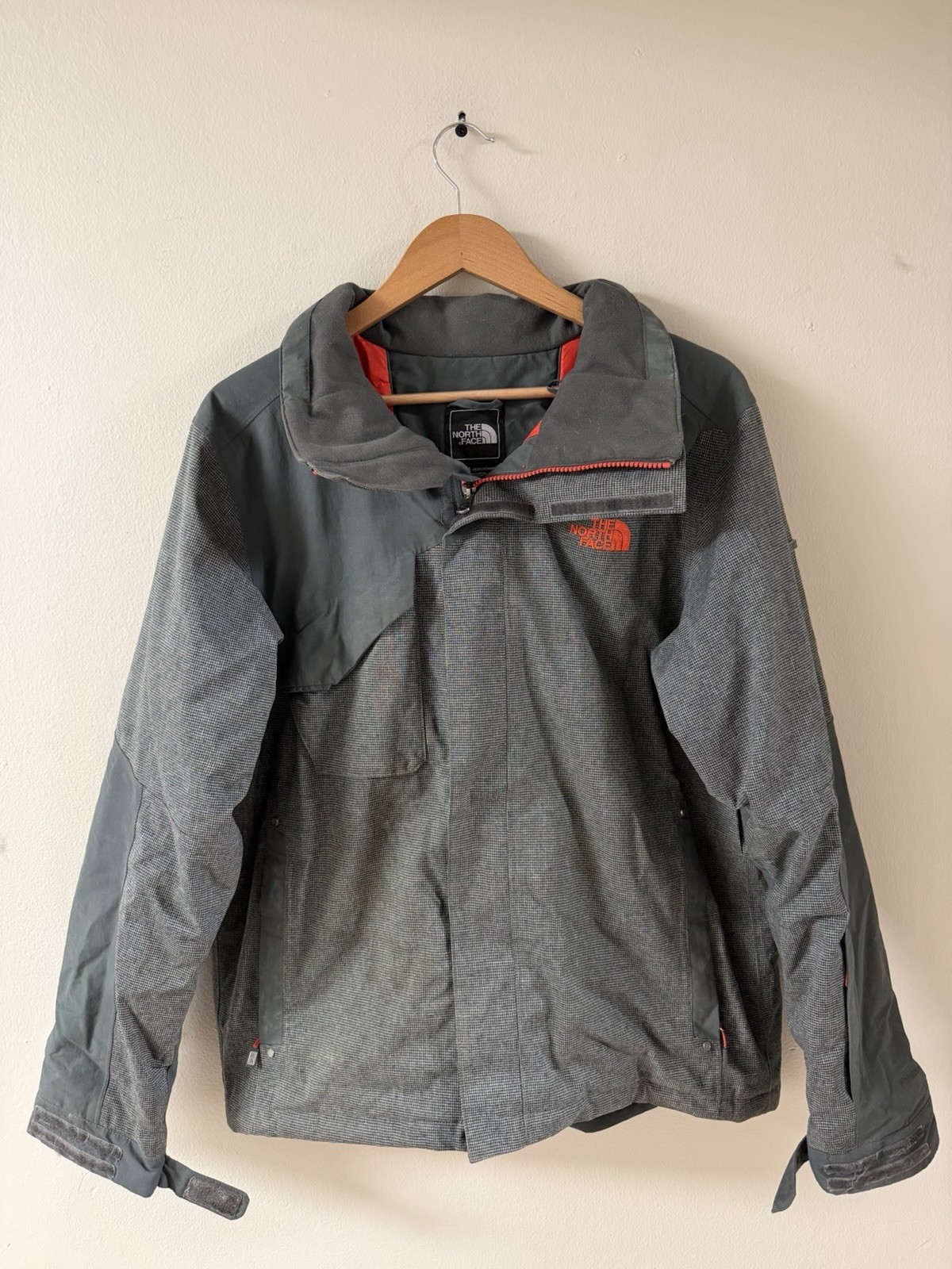 The North Face Pibba Double Layer HyVent Jacket SOLD OUT Size Medium MENS