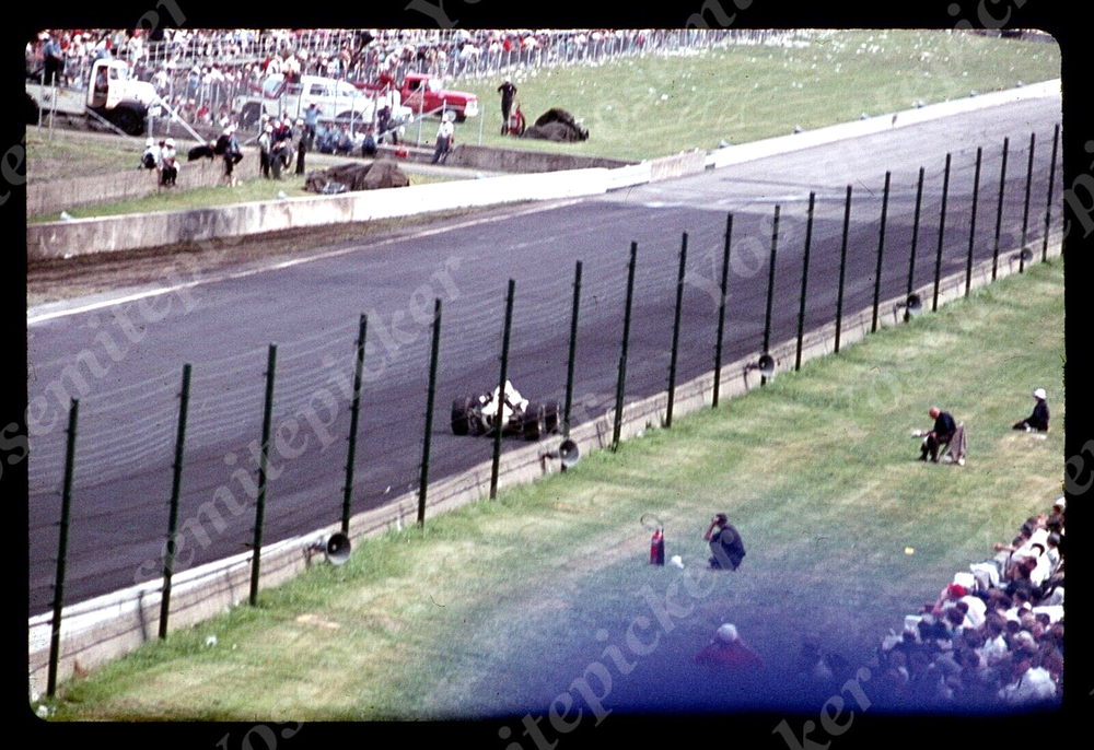 sl79 Original slide 1964 Indianapolis 500 race cars 819a