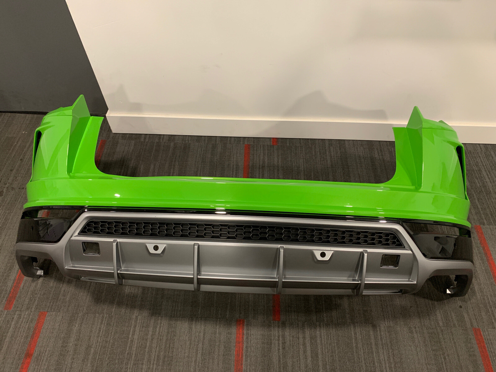 Lamborghini Urus Complete Rear Bumper Assembly OEM 4ML807301