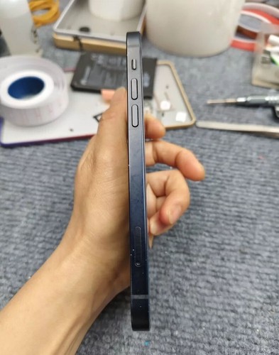 90% N ew Apple iPhone 12 64/128/256 Factory Unlocked With Face ID - Picture 8 of 12