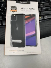 Spigen 11 Pro Max Slim Armor - Clear