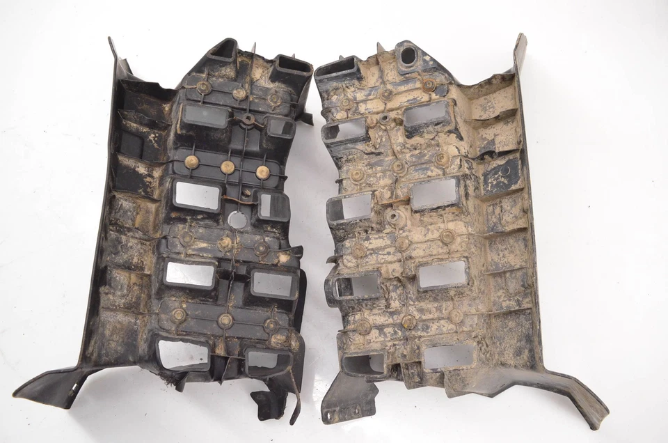 09 Polaris Sportsman 400 4x4 estriberas reposapiés izquierdo y derecho Foto 2 de 3