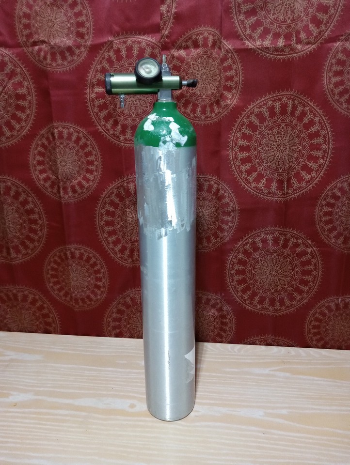 AIRGAS Oxygen Cylinder, Gauge E Size (EMPTY Tank) eBay