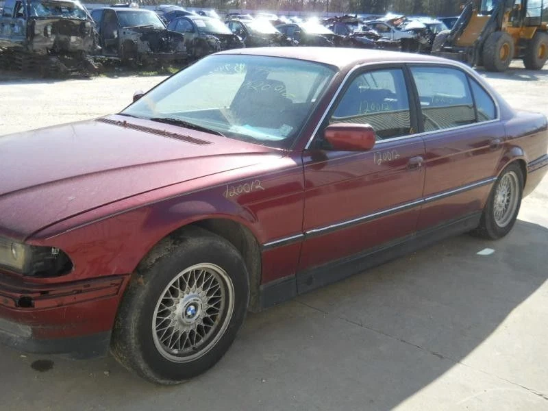 Radiator Fits 95-98 BMW 740i 41702 Foto 2 de 4