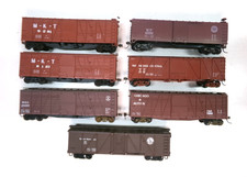 7 HO train cars lot 7383