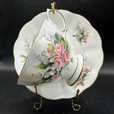 VINTAGE ROYAL ALBERT LILY OF THE VALLEY TEACUP AND SAUCER SET