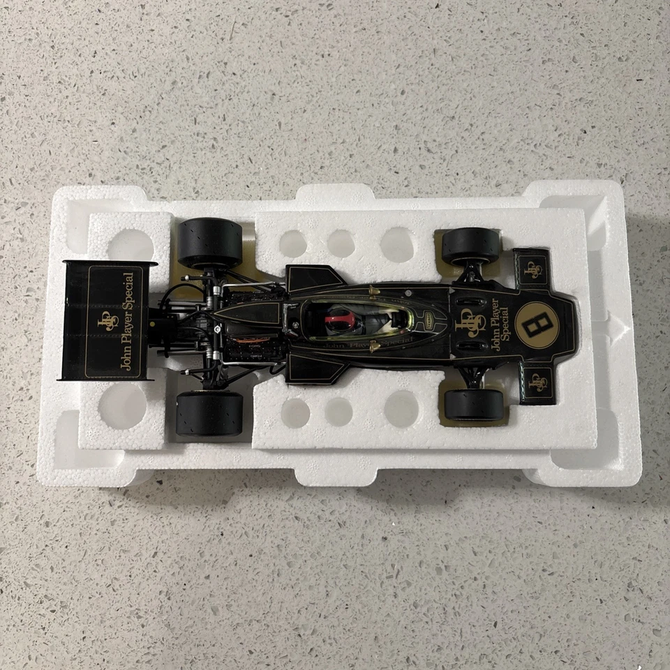 1:18 Exoto Grand Prix Classics Lotus Ford Type 72D Emerson Fittapaldi JPS - Image 4 of 4