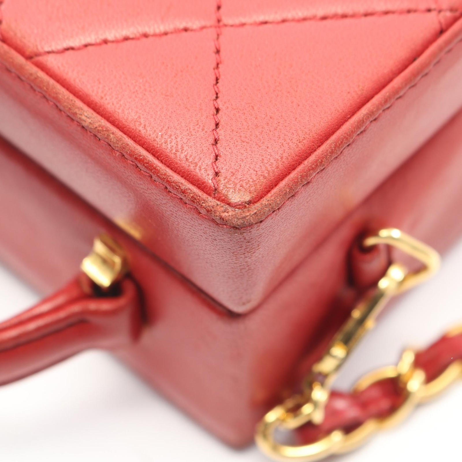 CHANEL Matelasse Chan shoulder Handbag Lambskin (sheep leather) Red Used GHW CC — image 11