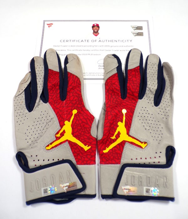 Signed 2019 Dexter Fowler Game-Used JORDAN Nike Force Batting Gloves VS478535