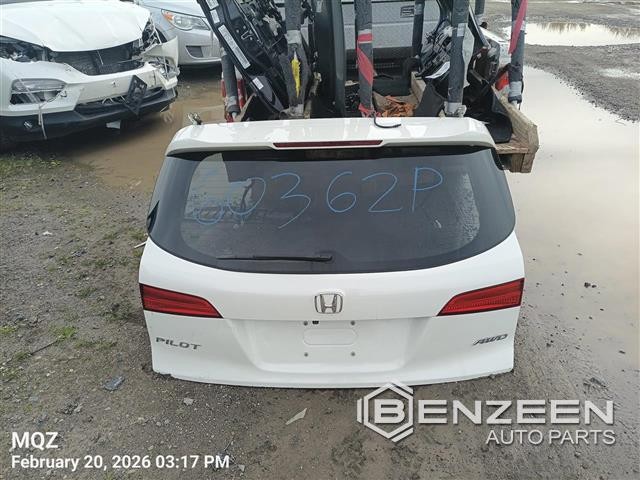 WHITE Decklid W/cam  W/lights W/spoiler Niq OEM 16-18 HONDA PILOT 1YR Wrnty