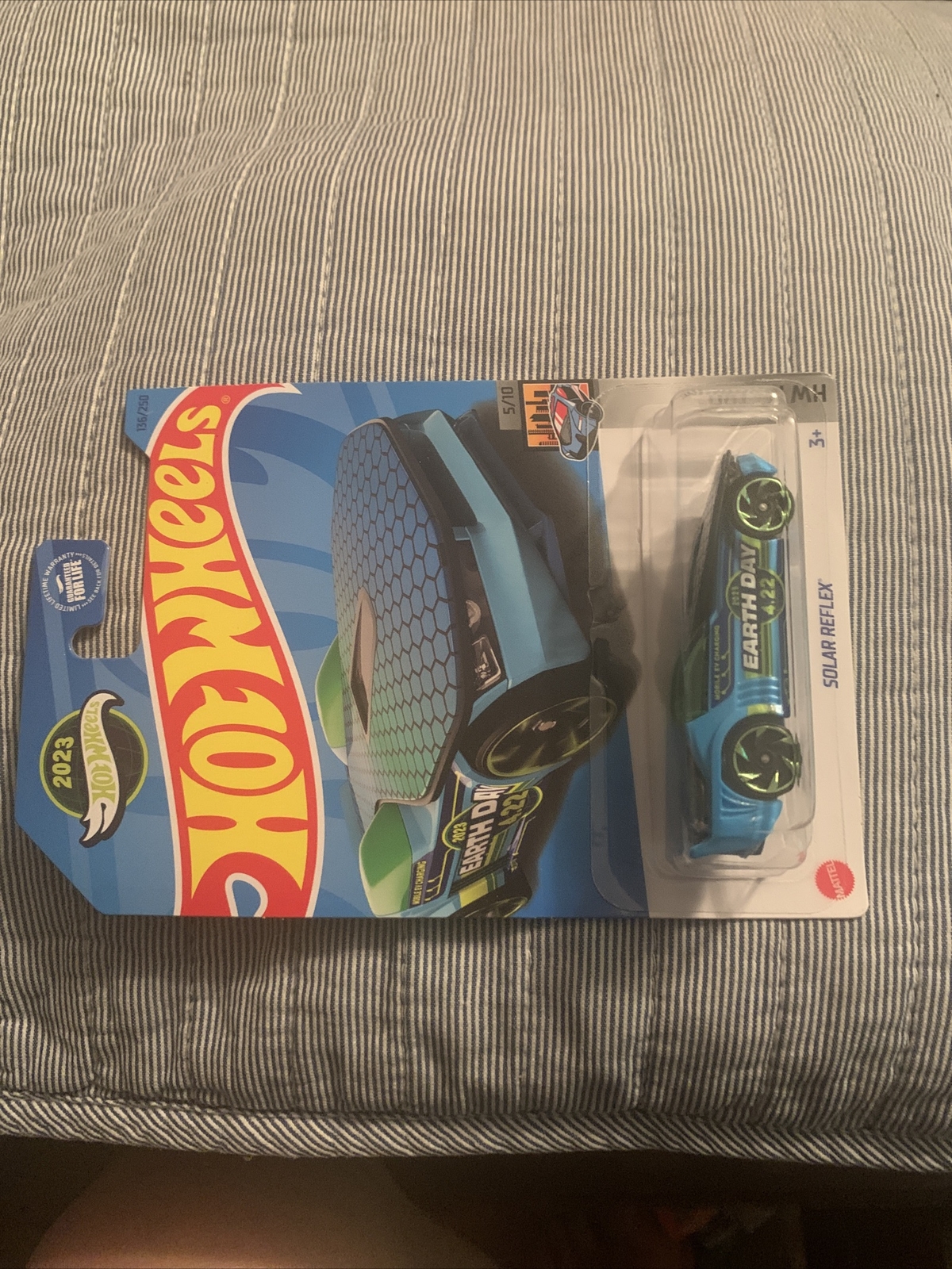 Hot Wheels HW Metro 1/10 High 2023 - Modèle 53/250 Collection édition Limitée