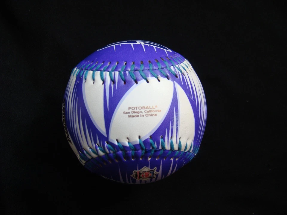 Arizona Diamondbacks Randy Johnson 2000 CY Young Commemorative Baseball. MLB - Image 4 of 4