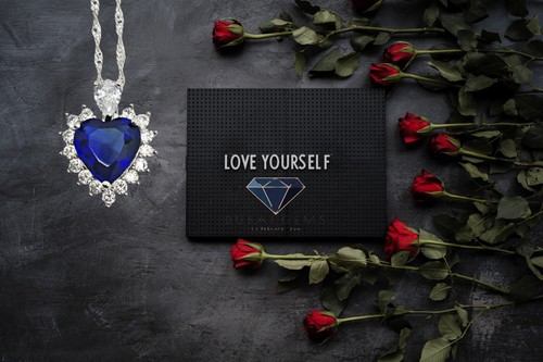White Gold Finish heart cut blue sapphire created diamond pendant necklace - Picture 2 of 7
