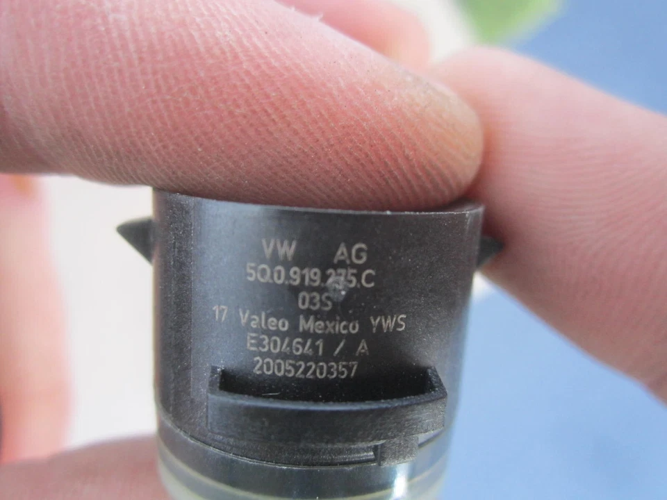 os30282 Audi A4 A5 A7 A8 Q3 Q5 Q7 2021 2022 front bumper cover parking sensor OE - Image 3 of 4