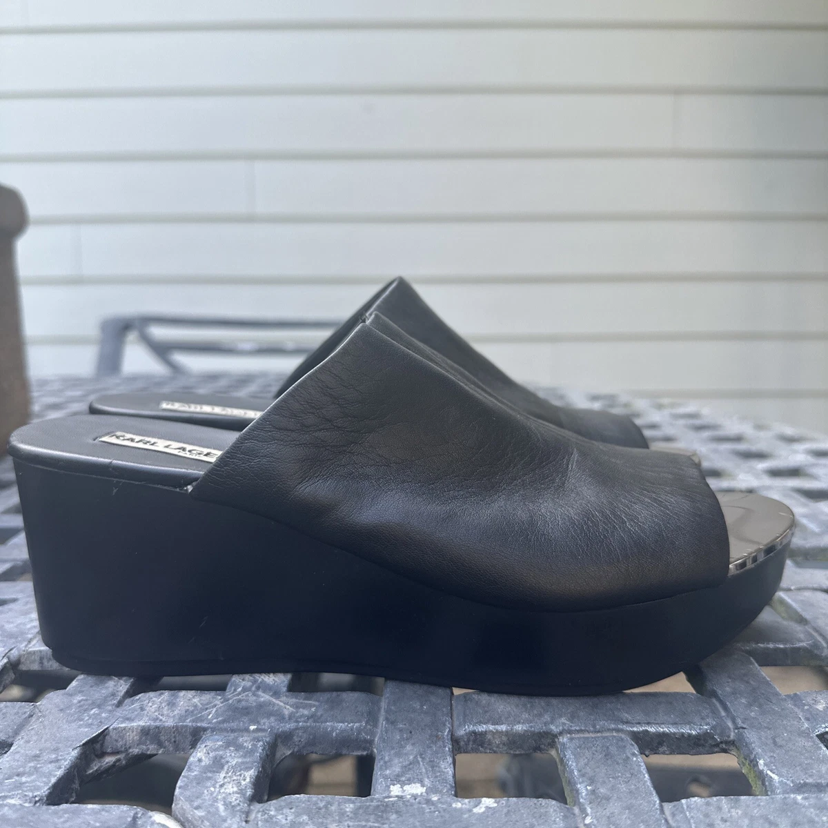 Karl lagerfeld lyric wedge best sale sandals