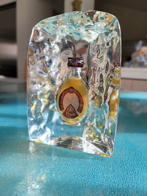 Dimple Pinch Haig Whisky Scotch 15 years blende 50ml Bottle Resin Lucite Display