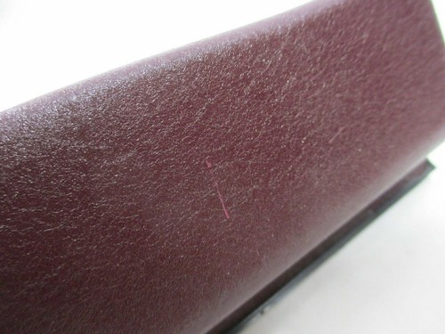 Vintage Franklin Quest Burgundy Red Classic 7 Hole Desk Top Paper Punch - Picture 6 of 6