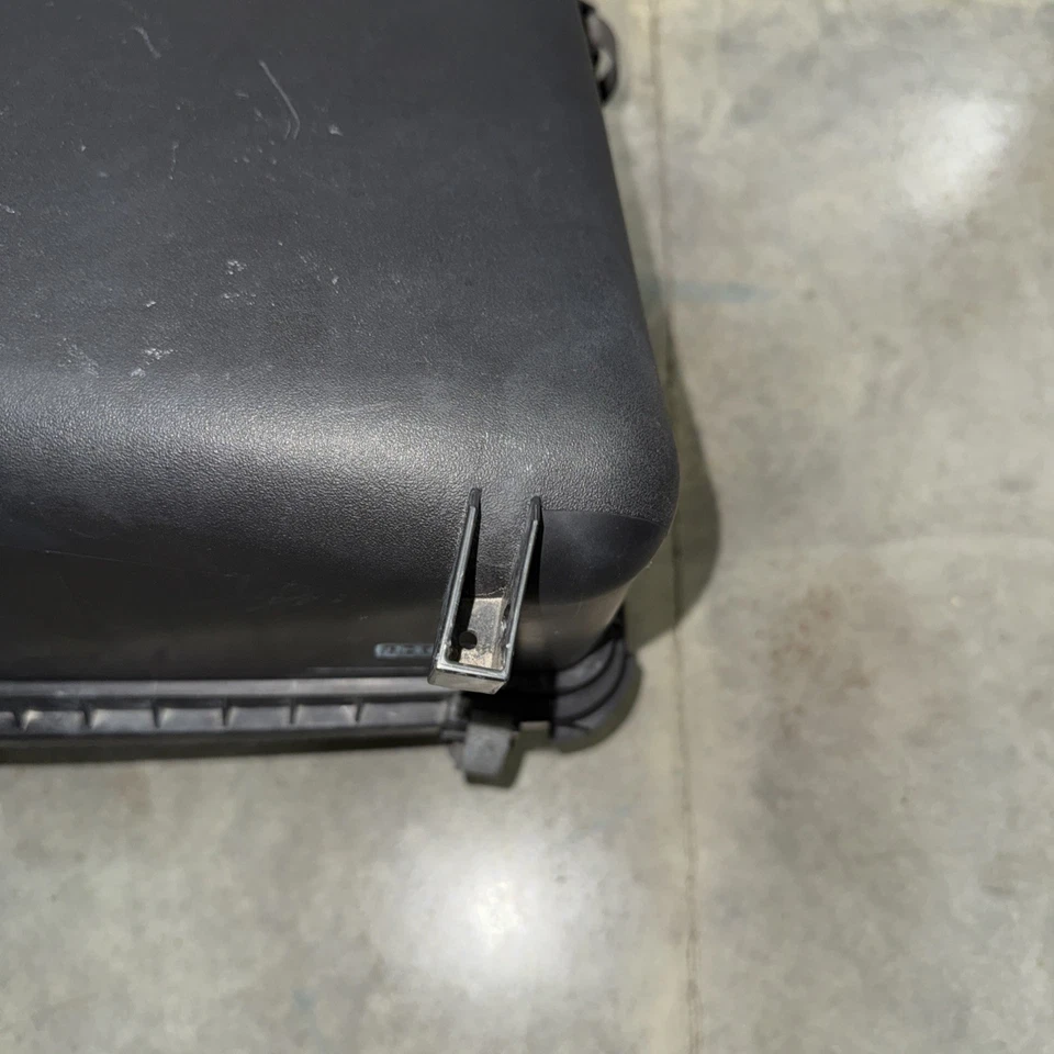 Caja de admisión de filtro de aire Toyota Tundra 2007-2021 solo OEM Foto 4 de 4