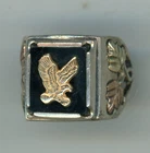 VINTAGE BLACK HILLS GOLD & STERLING SILVER ONYX EAGLE MENS RING Size 10