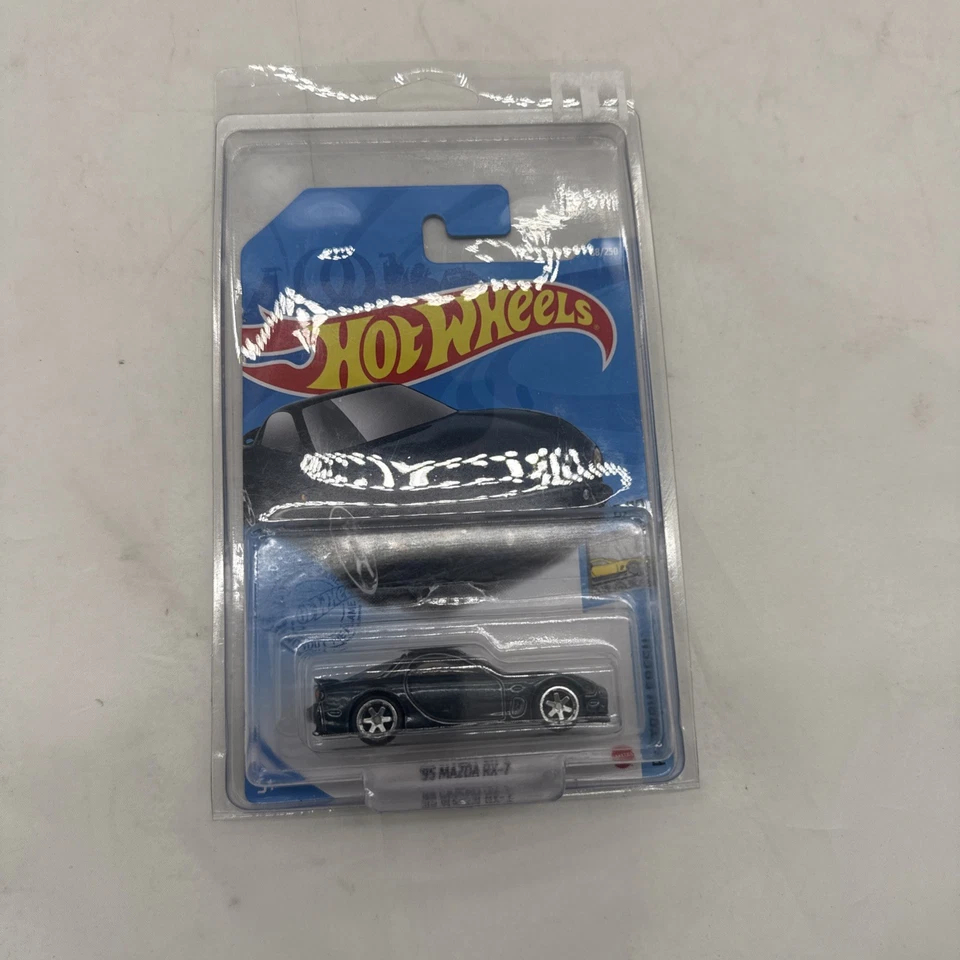 Hot wheels 95 Mazda RX-7 Super Treasure Hunt - Image 2 of 4