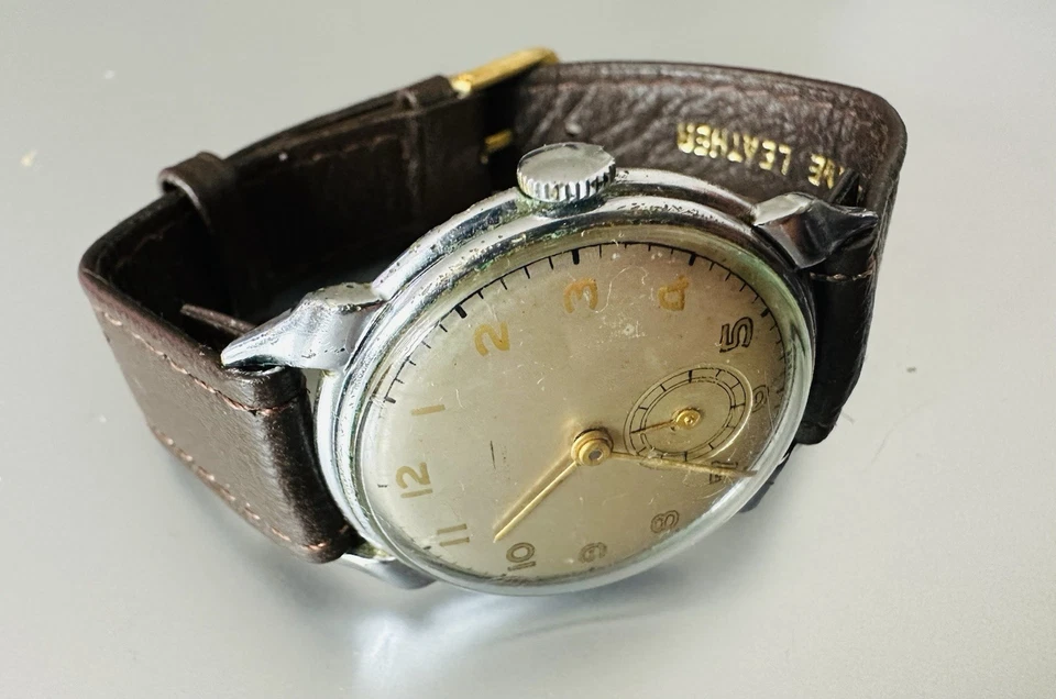 Antiguo/Vintage LANCO 15 Rubis Suizo GWO Cuerda Manual Reloj Hombre-Registros de Servicio Foto 2 de 4