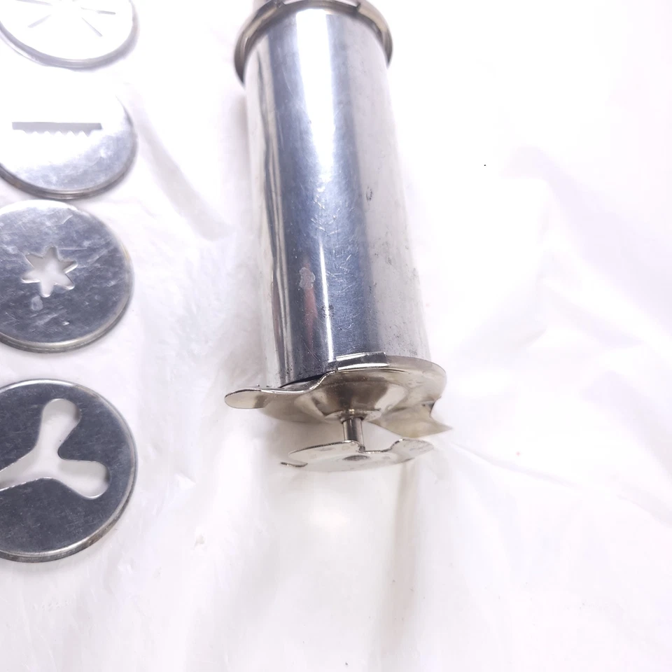 Металлическая винтажная маленькая машинка для печенья с дисками - Изображение 3 из 4