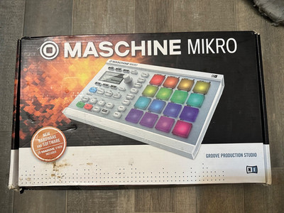 Native Instruments / MASCHINE MIKRO MK2 w/ software & cord