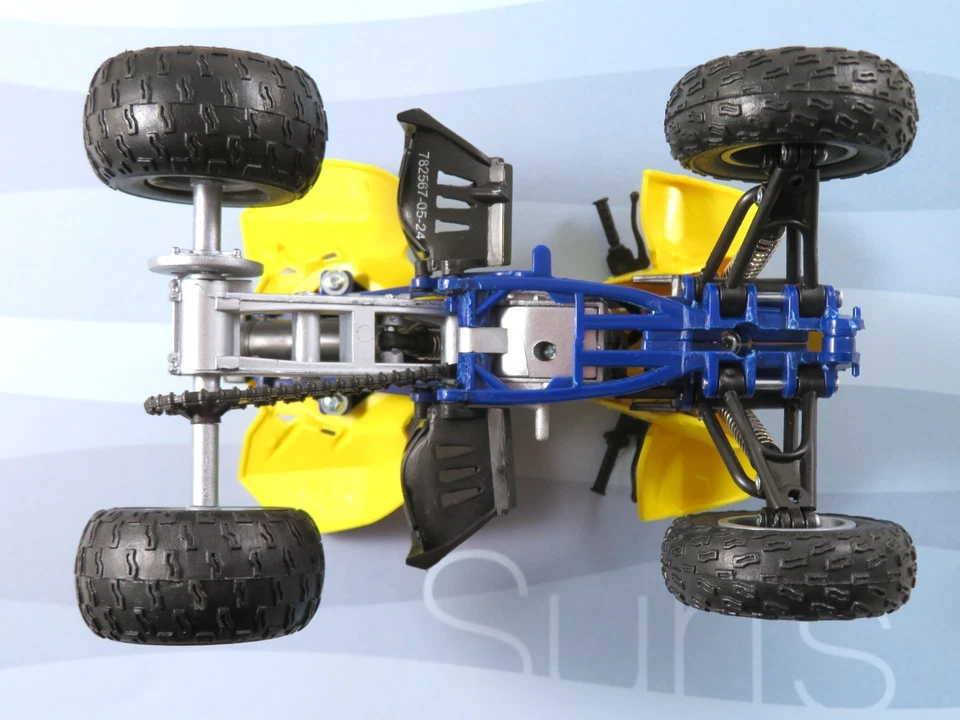 NewRay Suzuki Quadracer R450 пластиковая игрушка квадроцикл желтый синий упругие амортизаторы 5,75 «L - Изображение 3 из 4