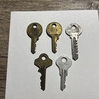 LOT of 5 VINTAGE KEYS - MASTER - TAYLOR - SLAYMAKER — photo 2