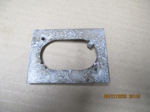 1970 THRU 1981 FIREBIRD CAMARO LEFT DOOR MIRROR BEZEL DOOR PANEL RETAINER