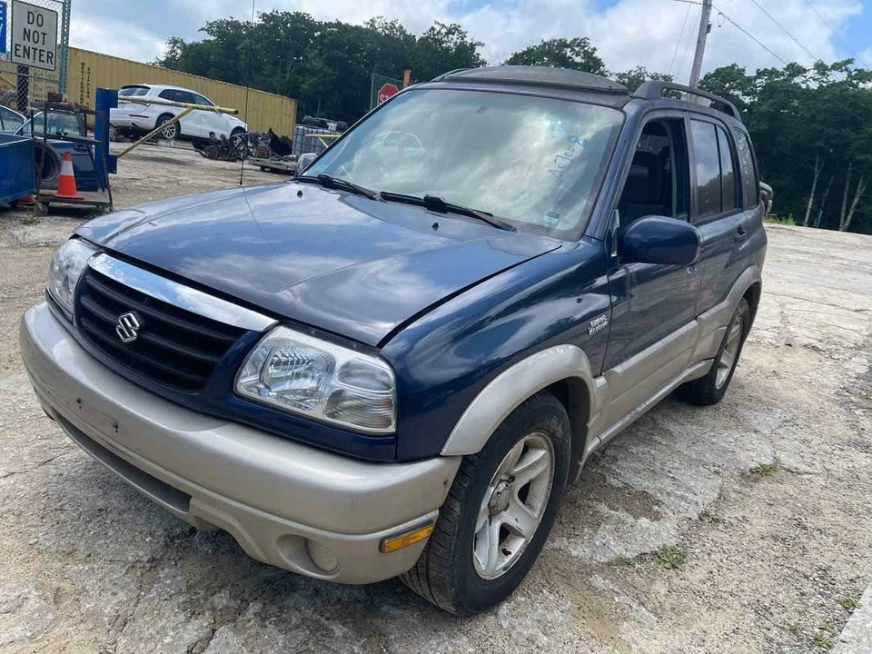 Hood SUZUKI GRAND VITARA 99 00 01 02 03 04 Foto 3 de 4