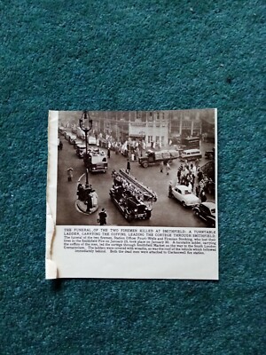 Xm6 Ephemera 1958 Bild Beerdigung Feuerwehrmann Fourt Wells Strumpf Smithfield 