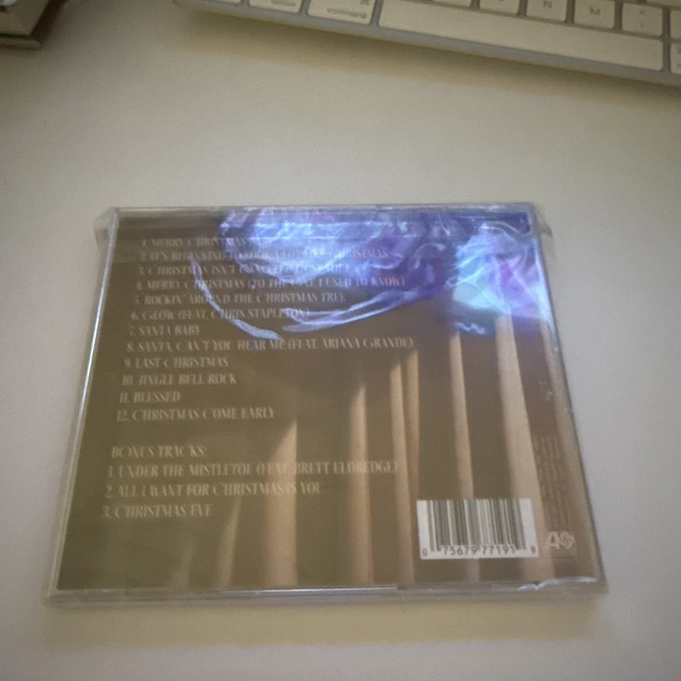 Kelly Clarkson When Christmas Comes Around CD NEW SIGNED Picture Card Gold Pen - Imagem 2 de 2