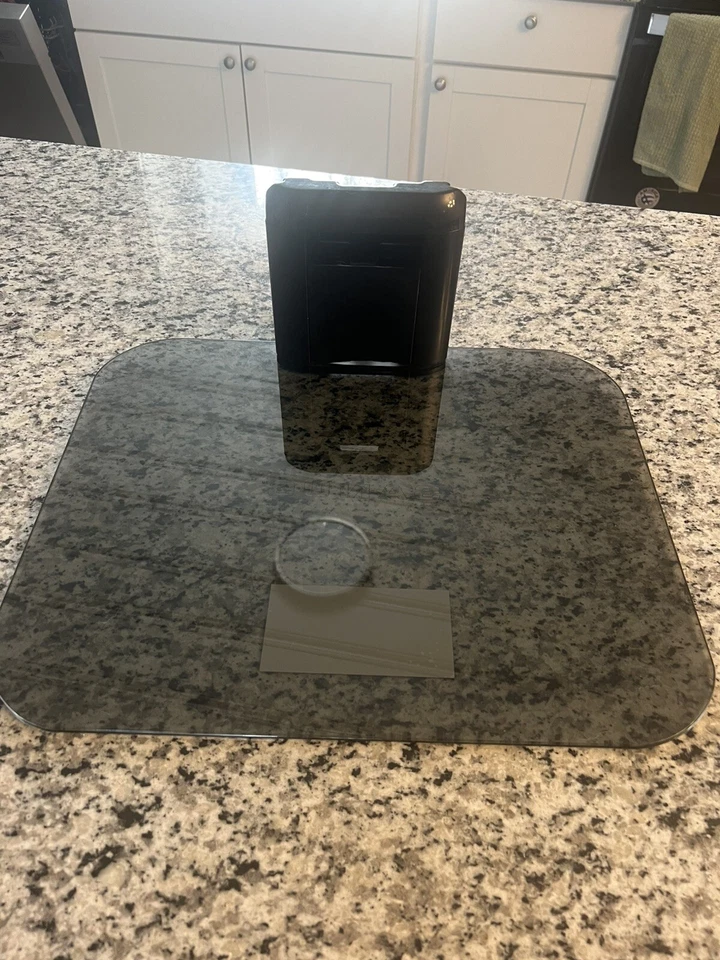 Estante accesorio único serie vertical SANUS de hasta 15 libras (negro) Foto 3 de 3