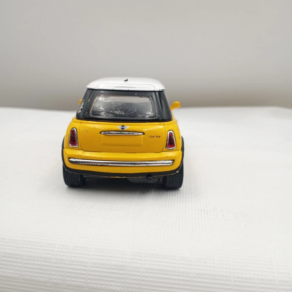 New Ray Mini Cooper Yellow Die Cast 1:43 - Image 4 of 4