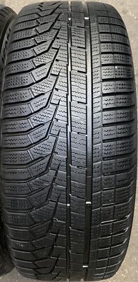 Hankook WINTER i*cept IZ2A　215/55r17 2 Winter Tires Hankook Winter i*cept evo 2 215/55 R17 94V M+S