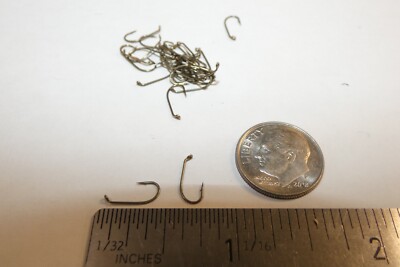 Tiemco TMC 921 Dry Fly Short Shank Bronze Fly Tying Hooks - Qty 30 - Size 14