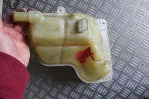 Ausgleichsbehälter Kühlmittel 8d0121403l Audi A4 1.6 B5