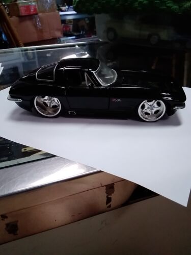 Jada Toys Big Time Muscle 1/24 Black 1963 Chevy Corvette Stingray Coupe #90345 - Zdjęcie 1 z 10