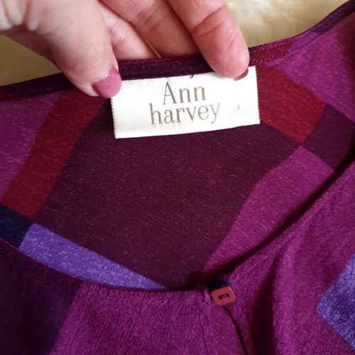 Ann Harvey purple geometric open front viscose jacket top, size UK 22/2XL - Picture 5 of 14
