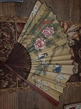 Vtg Hand Held Folding Fan Oriental With Birds & Flowers !